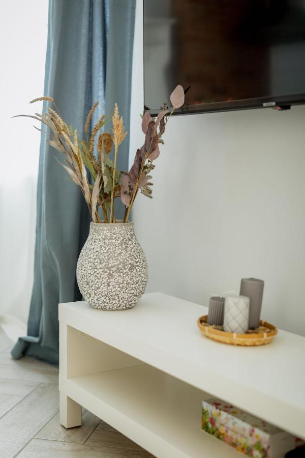 Uue Taenava Korter Kuressaare Exteriér fotografie